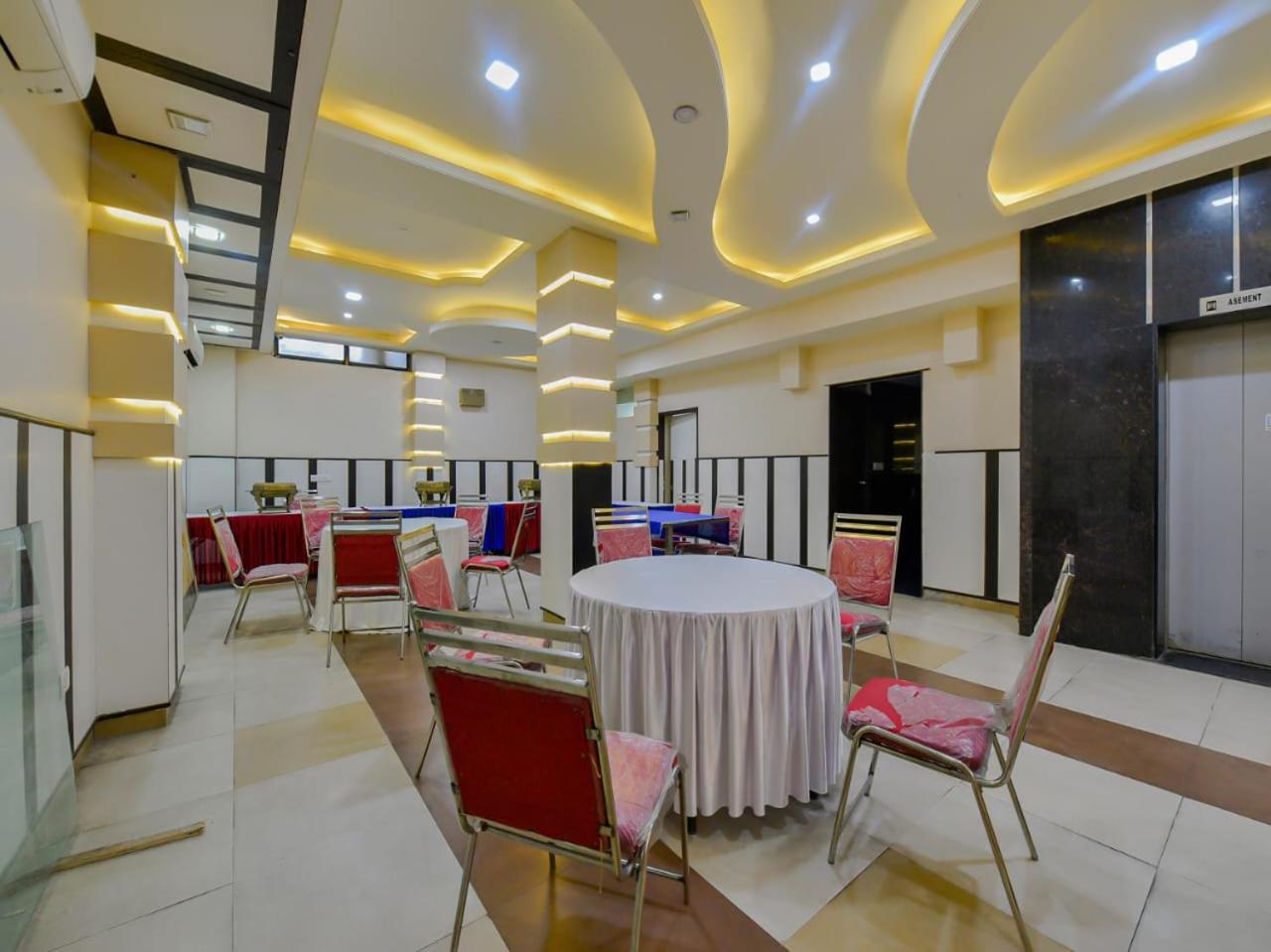 Plazzo Prime Plaza At Delhi Airport Bed & Breakfast New Delhi Exterior foto