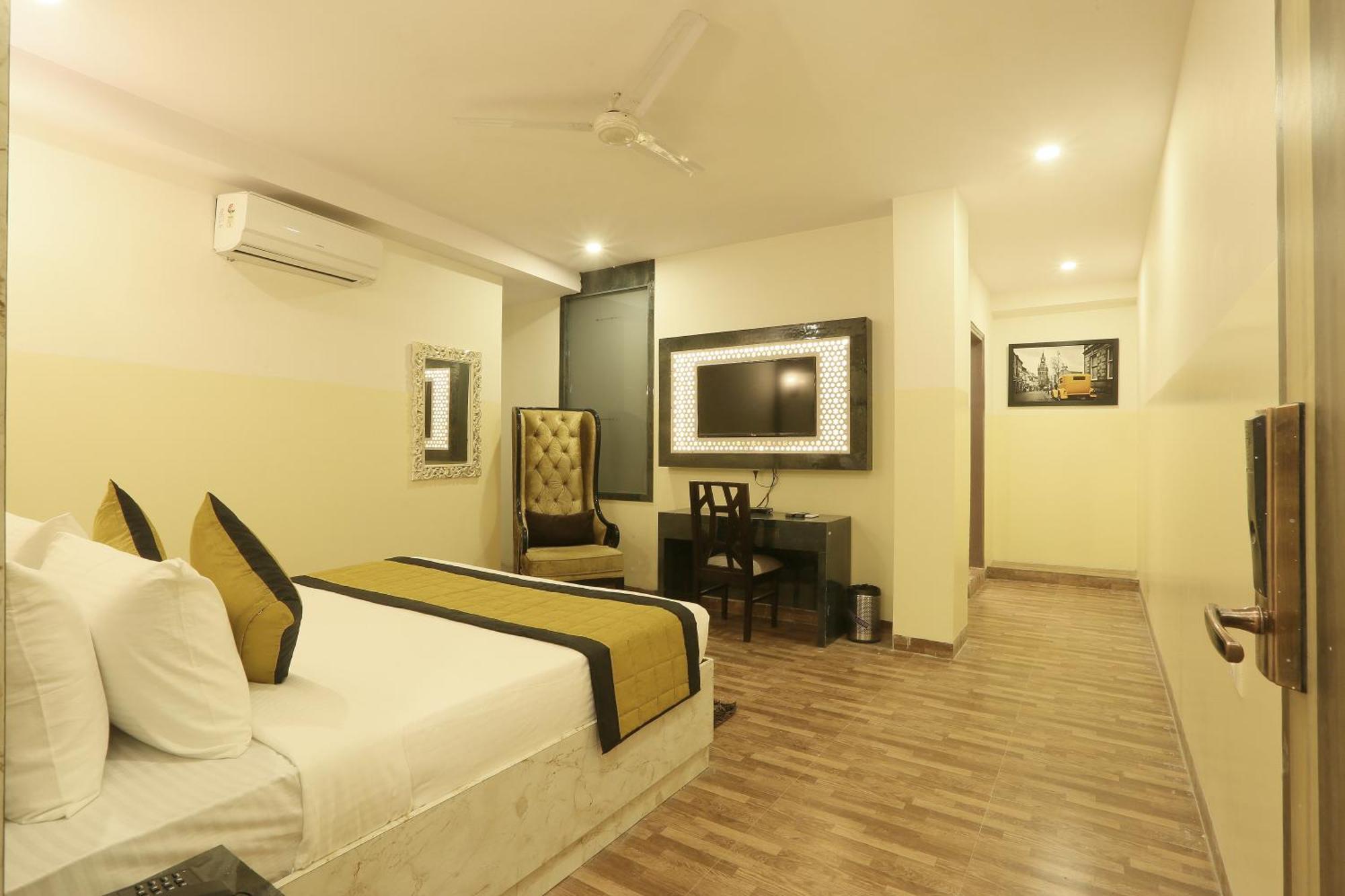 Plazzo Prime Plaza At Delhi Airport Bed & Breakfast New Delhi Exterior foto