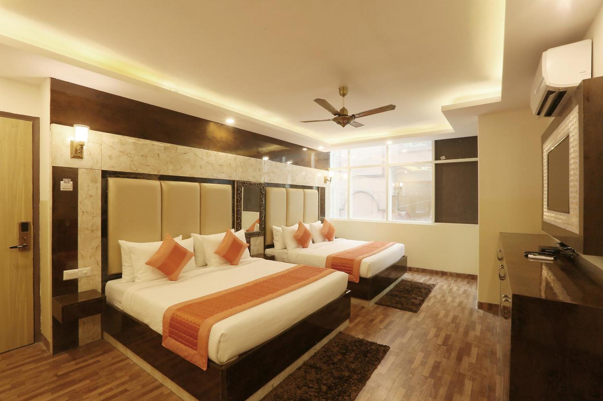 Plazzo Prime Plaza At Delhi Airport Bed & Breakfast New Delhi Exterior foto