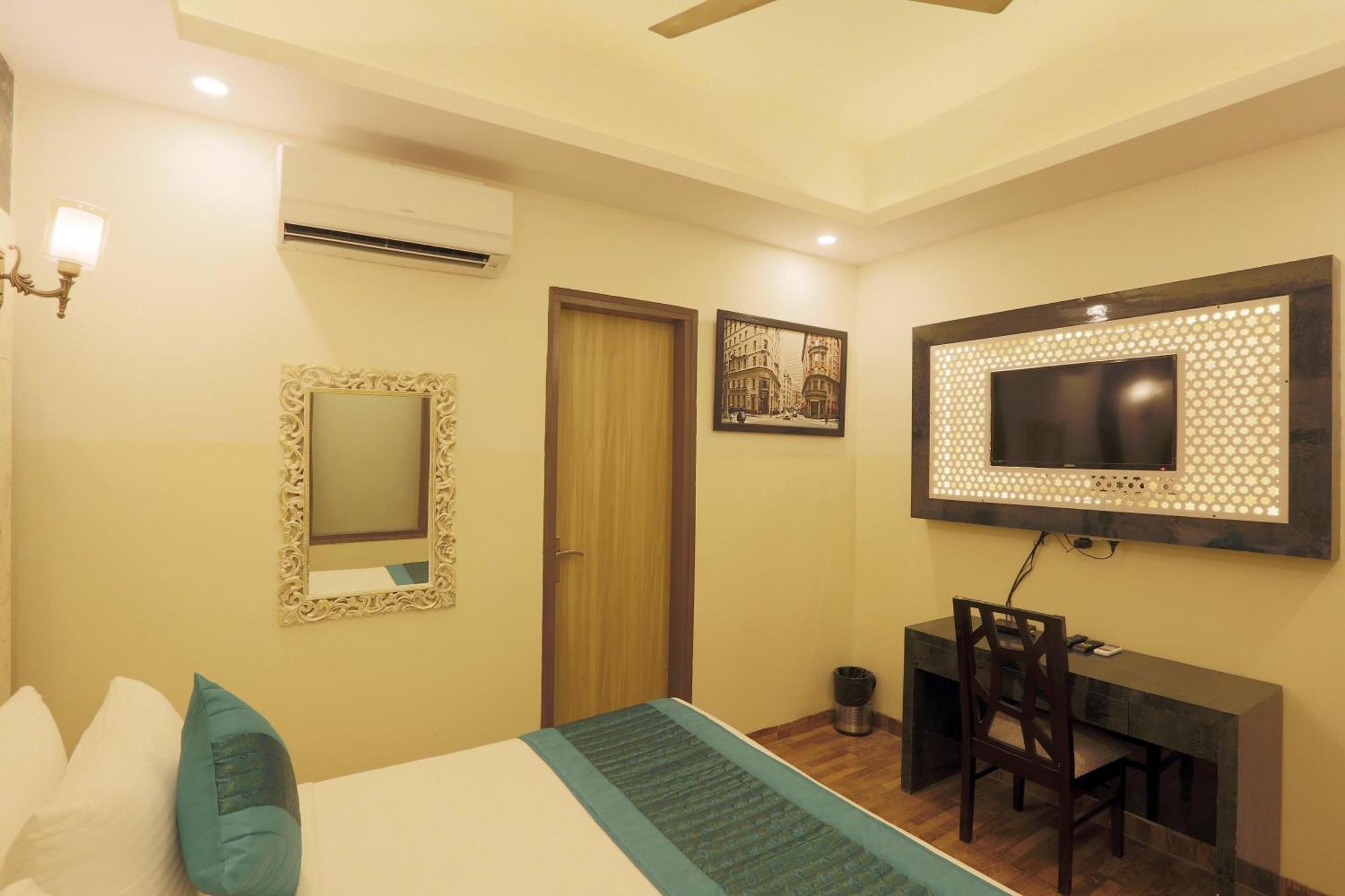 Plazzo Prime Plaza At Delhi Airport Bed & Breakfast New Delhi Exterior foto